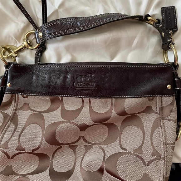 Coach Handbags - VERY NICE !!Coach shoulder purse